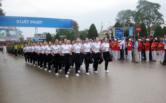 Gần 2.400 người tham gia chạy Olympic vì sức khoẻ nhân dân