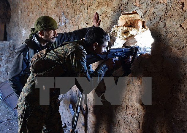 Liên minh quốc tế phá hủy nhiều mục tiêu quan trọng của IS ở Syria