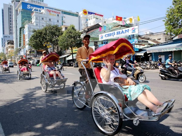 Lập lại trật tự vỉa hè: Đà Nẵng chuyển biến tốt, Uông Bí chỉ hình thức