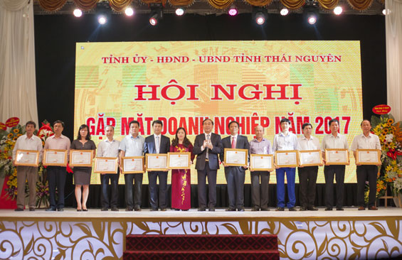 Tiếp tục tạo điều kiện thuận lợi để các doanh nghiệp phát triển