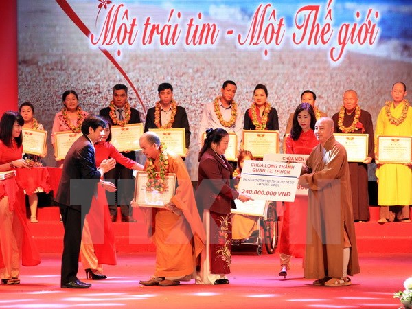 Hơn 16,5 tỷ đồng ủng hộ người khuyết tật và trẻ mồ côi