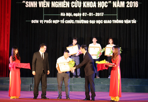 Bước đầu thành công với đại học ứng dụng