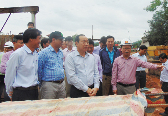 Đẩy nhanh tiến độ thi công đường Hồ Chí Minh đoạn qua Phú Lương, Định Hóa