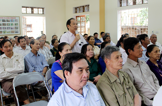 Đoàn đại biểu Quốc hội tỉnh tiếp xúc cử tri tại các địa phương