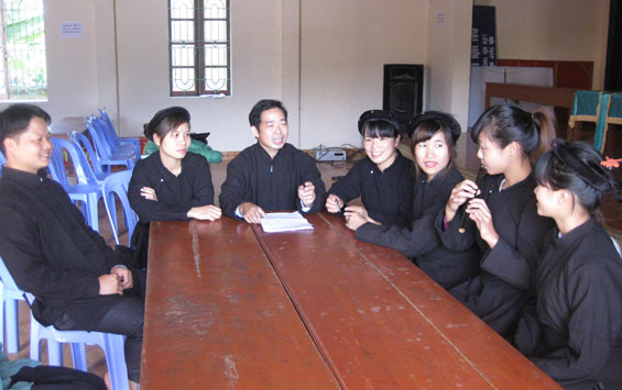 Nơi một câu ví, người ba tỉnh “cùng nghe”