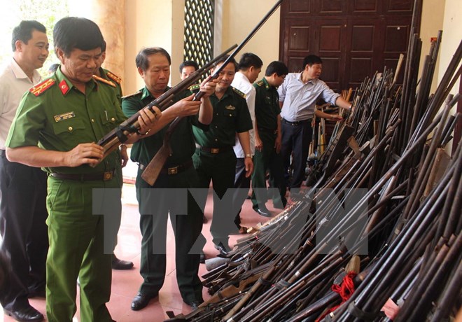 Thanh Hóa vận động đồng bào giao nộp trên 2.000 súng, nòng súng