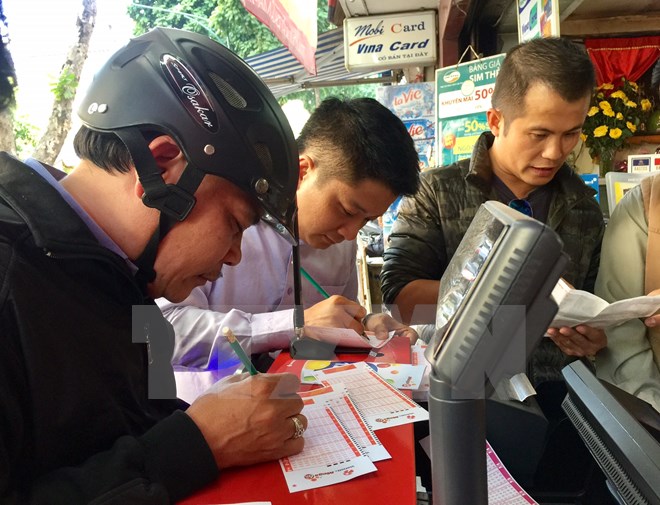 Sẽ xử lý nghiêm các hành vi bán vé số Vietlott trái phép