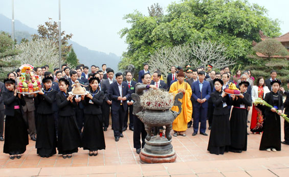 Ngày Xuân vui hội Lồng tồng