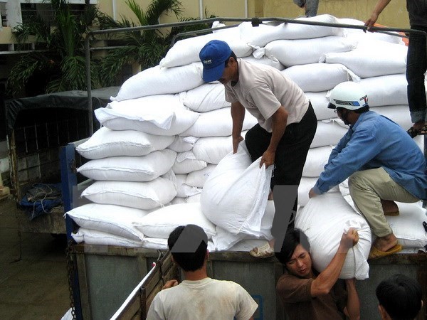 Hỗ trợ hơn 10.400 tấn gạo cho 12 địa phương dịp Tết Nguyên đán