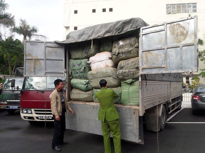 Hà Nội: Triệt phá 2 lô hàng nhập lậu số lượng lớn trong 2 ngày