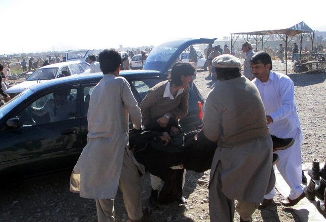 Đánh bom tại Tây Bắc Pakistan làm hơn 60 người thương vong