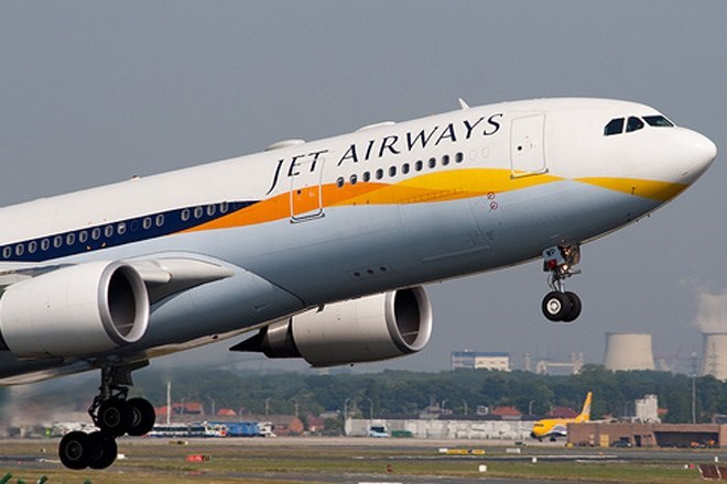 Máy bay Jet Airways hạ cánh khẩn do điện thoại bỏ quên khả nghi