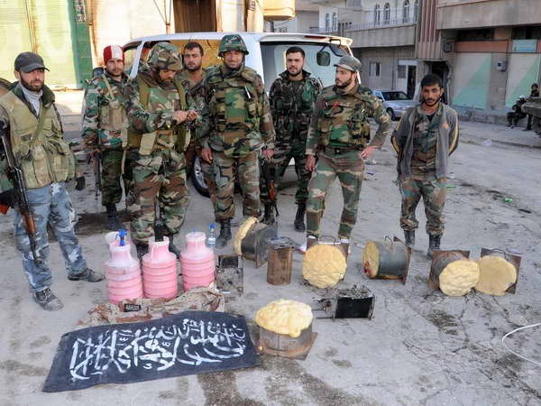 Quân đội Syria tái chiếm thị trấn chiến lược gần thủ đô