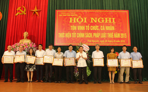 Cục Thuế tỉnh: Tôn vinh 171 đơn vị, cá nhân có thành tích xuất sắc