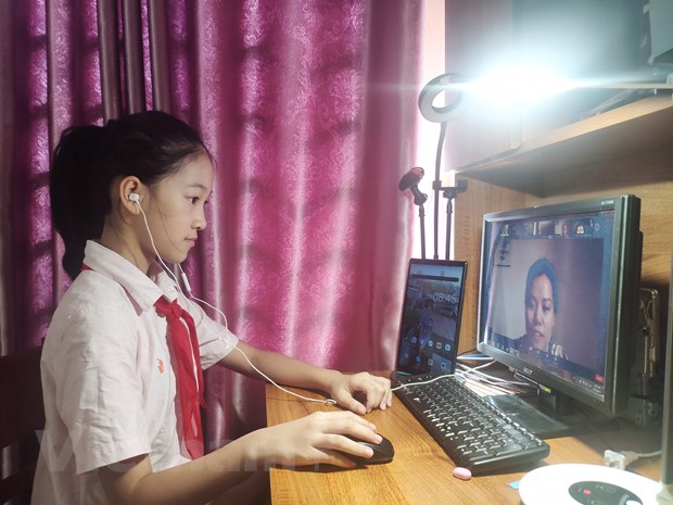 Thêm 12 tỉnh thành dạy học trực tuyến phòng chống dịch COVID-19