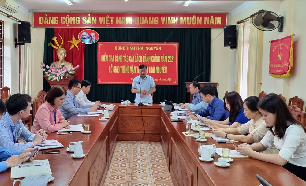 Tạo mọi điều kiện thuận lợi cho người dân, doanh nghiệp