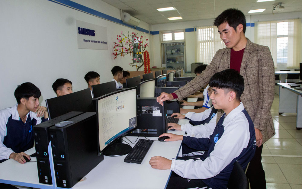 Chuẩn bị nhân lực cho chuyển đổi số