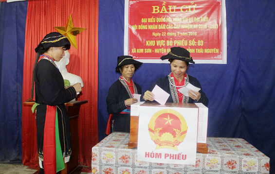 Công bố kết quả bầu cử và danh sách người trúng cử đại biểu HĐND tỉnh khóa XIII