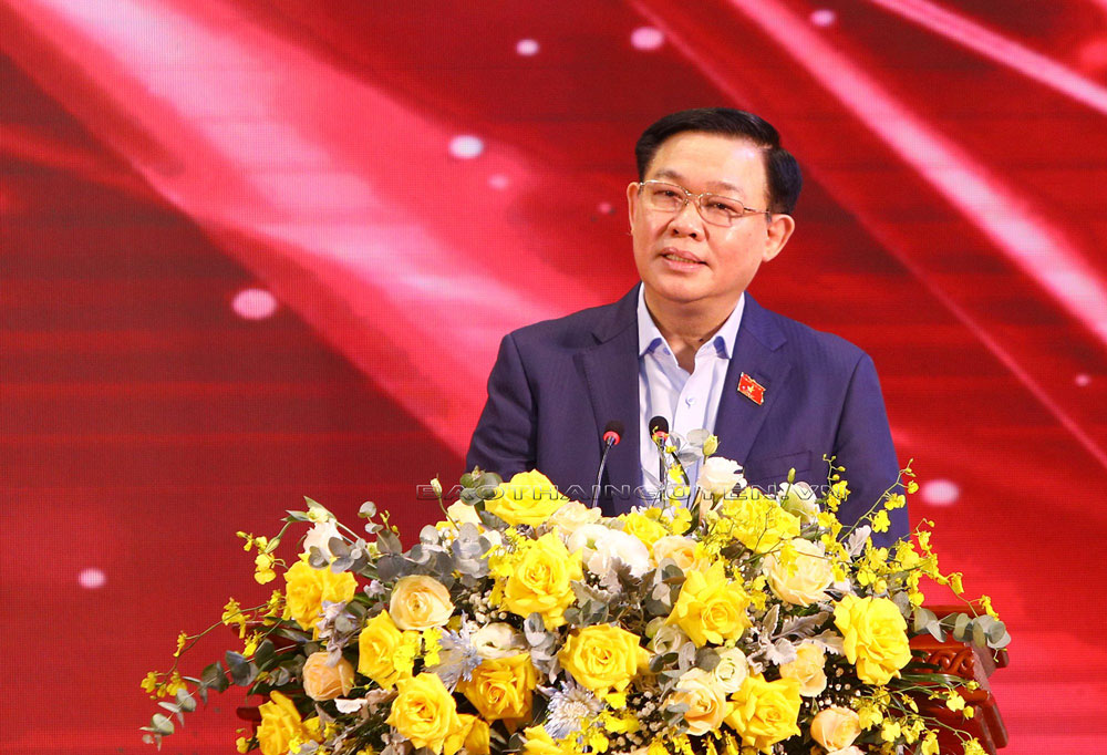 Chủ tịch Quốc hội làm việc với Bệnh viện Trung ương Thái Nguyên