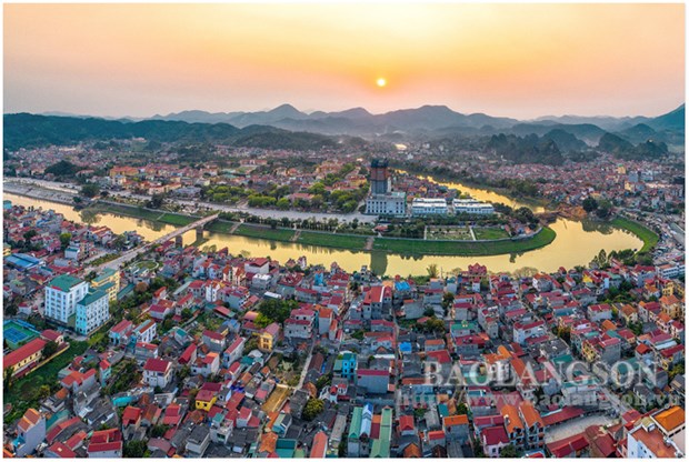 Thủ tướng: Lạng Sơn cần phát huy tiềm năng khác biệt, cơ hội nổi trội