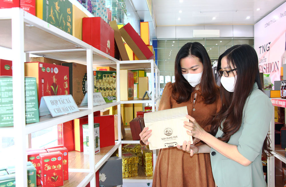 “Chắp cánh” cho sản phẩm công nghiệp nông thôn
