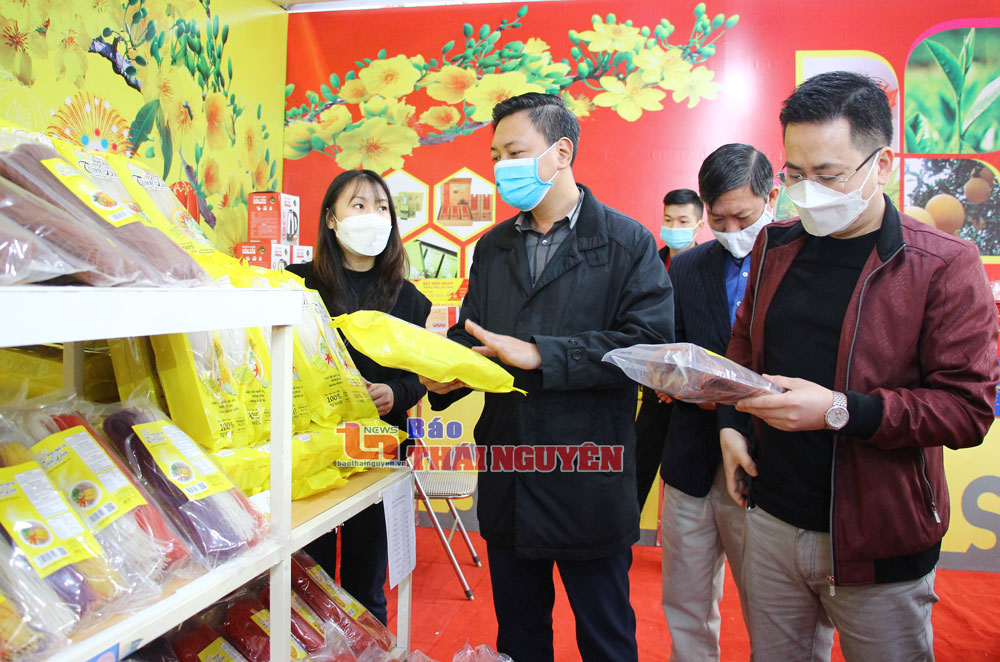 Nhiều hoạt động phục vụ nhân dân dịp Xuân về