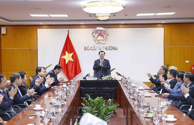 Chủ tịch Quốc hội Vương Đình Huệ làm việc tại Bộ Công Thương