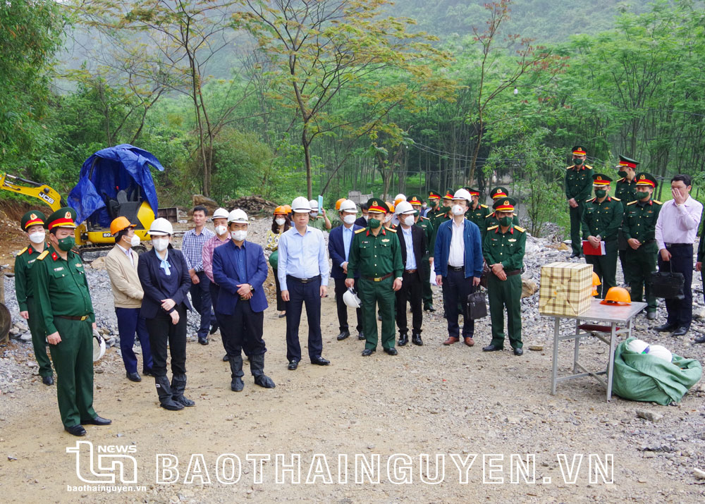 Tiếp tục xây dựng lực lượng vũ trang Thái Nguyên vững mạnh toàn diện