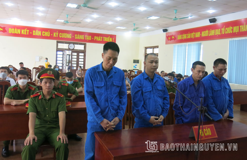 Xét xử lưu động án ma túy: Tuyên truyền và răn đe
