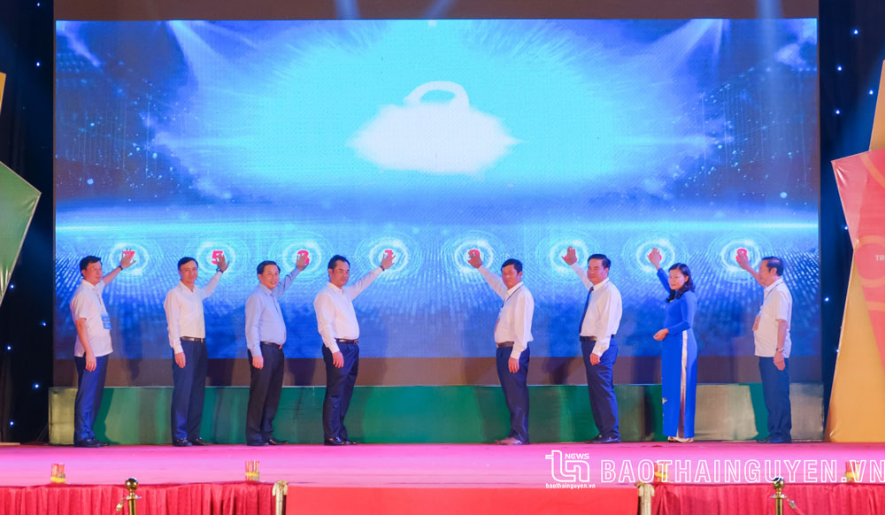 Khai mạc Hội chợ triển lãm OCOP - Thái Nguyên 2022