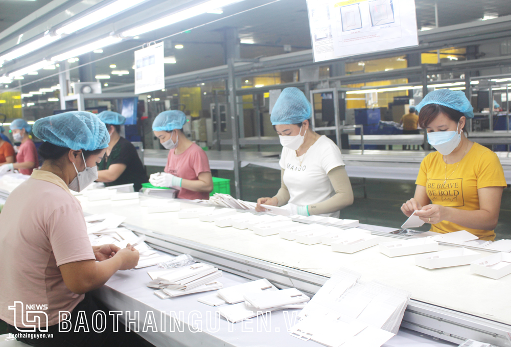Phát triển công nghiệp bền vững dựa trên khai thác lợi thế