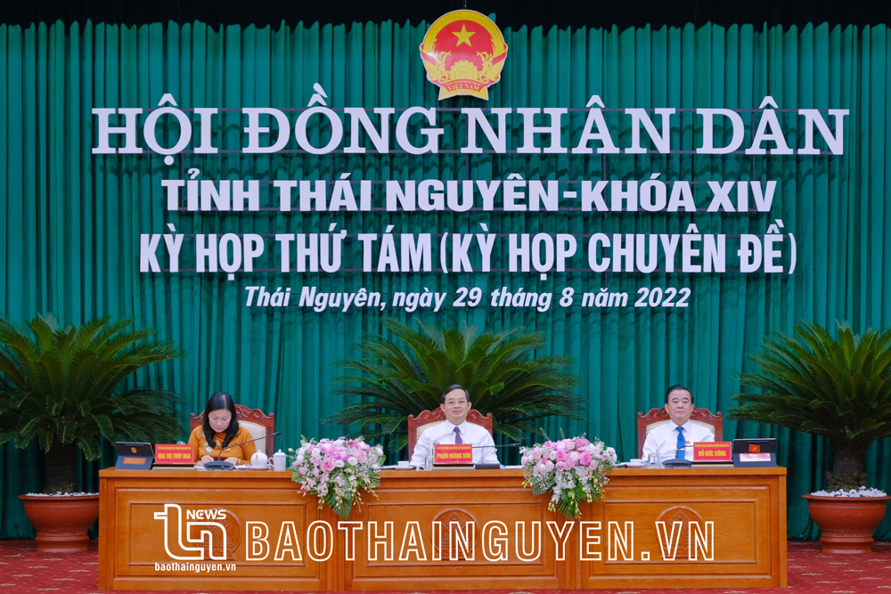 Kỳ họp thứ 8 HĐND tỉnh: Thảo luận, xem xét và thông qua 14 dự thảo nghị quyết