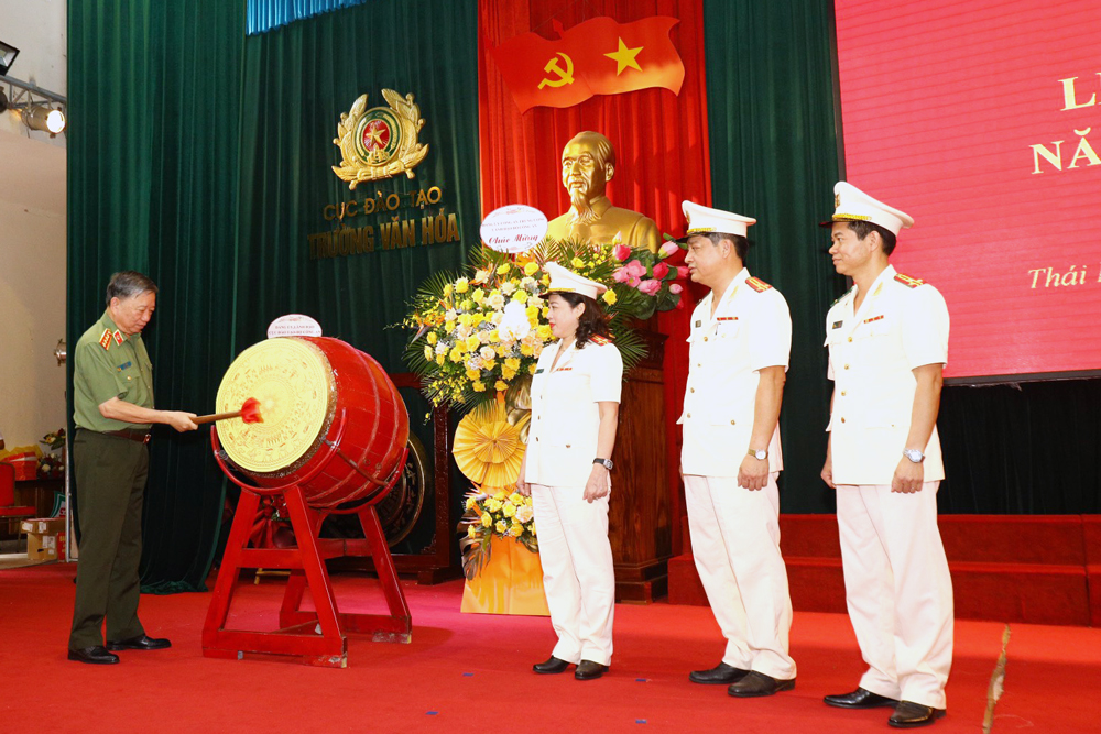 Thái Nguyên: Tưng bừng khai giảng năm học mới