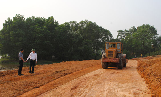 Tăng cường bảo đảm an toàn đê điều mùa mưa bão