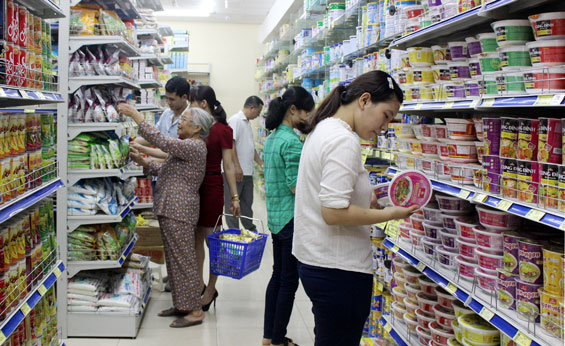 Thu ngân sách, đạt cao nhưng chưa hết khó