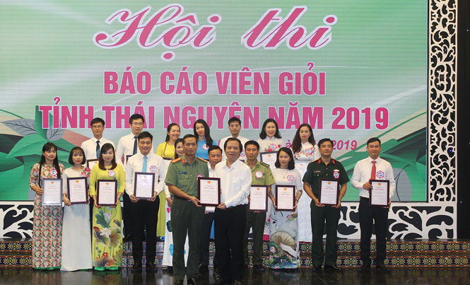 18 thí sinh tham gia Hội thi báo cáo viên giỏi cấp tỉnh 