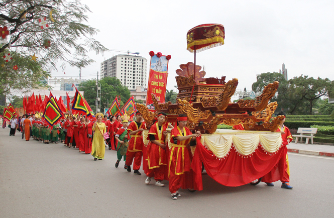 Thành kính hướng về cội nguồn 