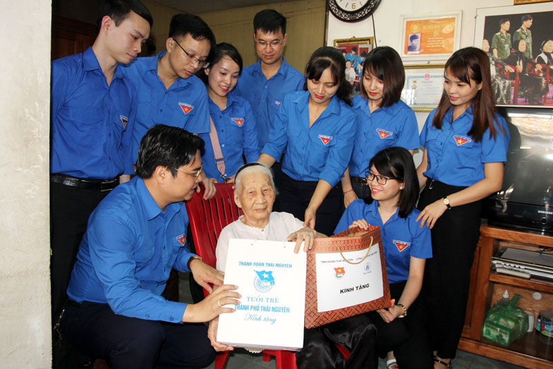 Phát huy sức trẻ xây dựng quê hương 