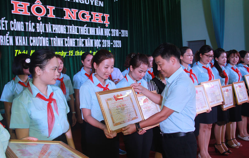 Tổ chức nhiều hoạt động sôi nổi, thiết thực 