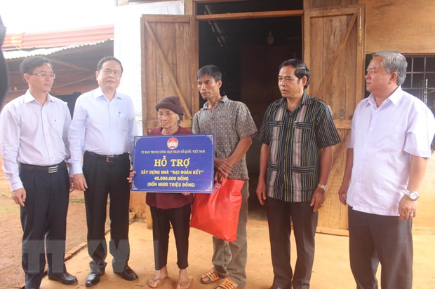 Chủ tịch Ủy ban Trung ương MTTQ kêu gọi giúp đỡ người nghèo