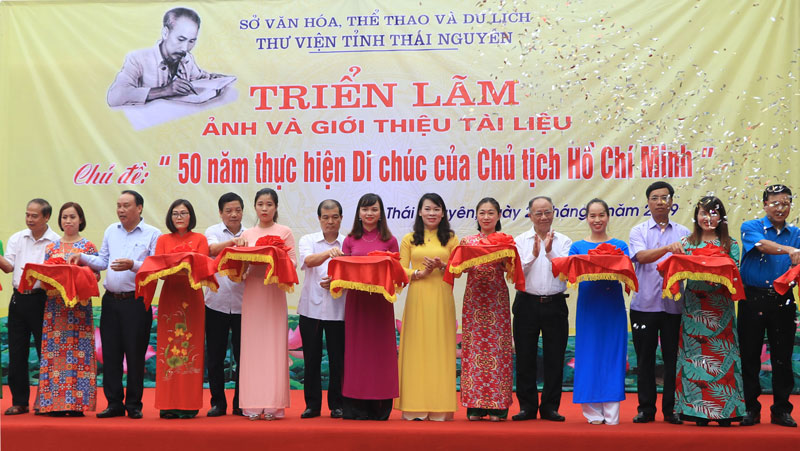 Tiếp tục xây dựng và nhân rộng các nhân tố mới, điển hình tiên tiến 