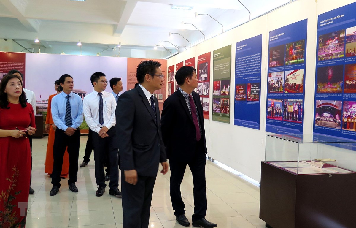 'Hành trình vươn tới những ước mơ - 50 năm thực hiện di chúc của Bác'