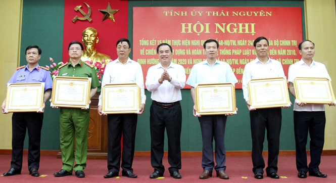 Xây dựng nền tư pháp liêm chính, độc lập 