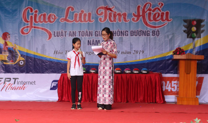 Đồng Hỷ: Tuyên truyền sân khấu hóa Luật giao thông đường bộ 