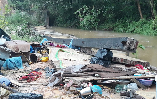 3 người thiệt mạng do giông lốc, nhiều nơi bị ngập nặng 