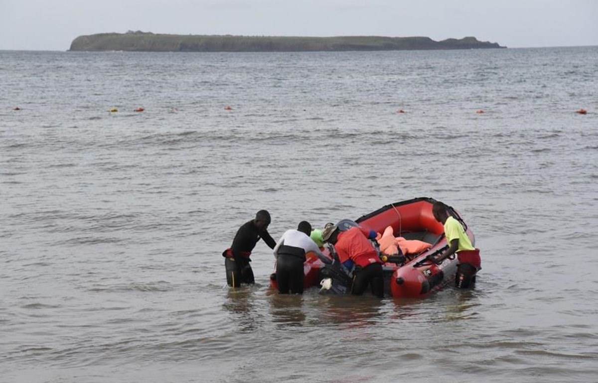 Lật tàu du lịch tại Senegal, ít nhất bốn người thiệt mạng 