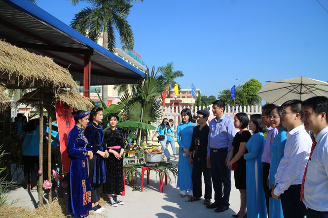 Trường Đại học Khoa học: Sôi nổi hoạt động kỷ niệm hướng về Ngày Du lịch thế giới