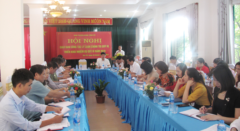 Thực hiện có hiệu quả công tác giáo dục lý luận chính trị
