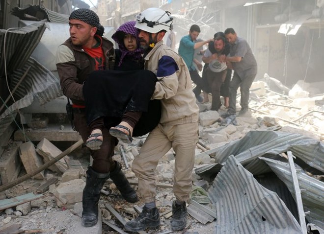 Hàng chục người thương vong trong vụ không kích tại Aleppo
