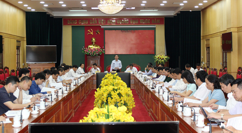 Chọn chủ đề đại hội, cũng như xác định các khâu đột phá